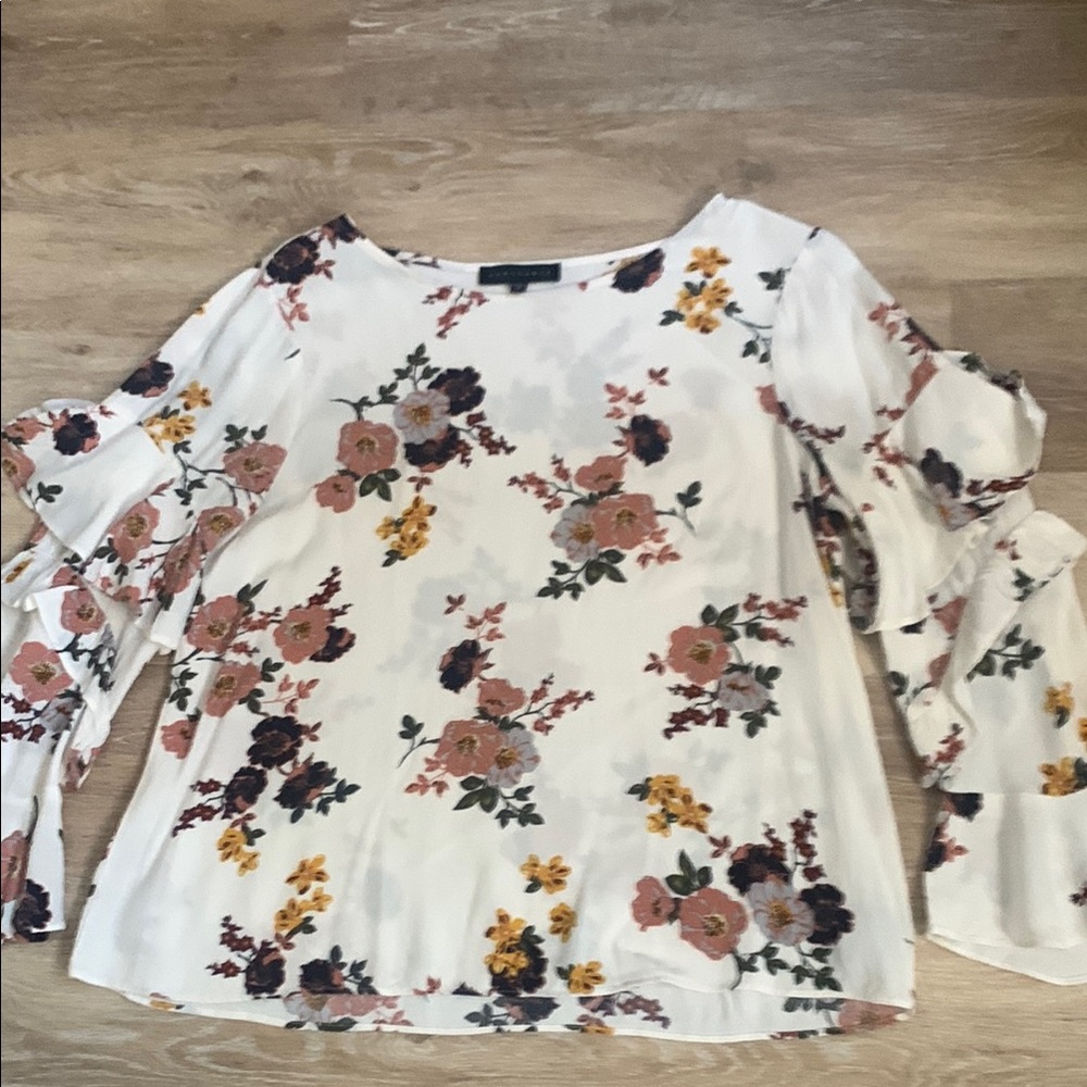 Sanctuary White Floral Ruffle Sleeve Blouse